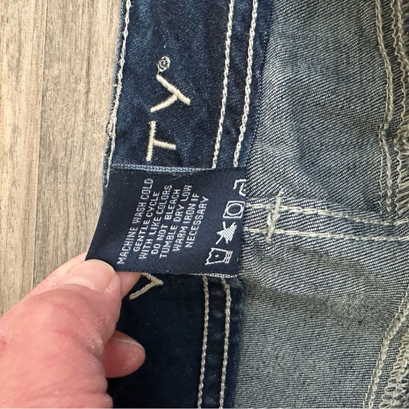 Vanity Denim Boot Cut Jeans - Picture 6 of 7